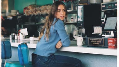 Elle Coves